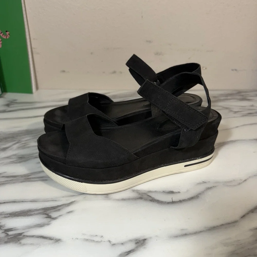 Beckett Simonon sandals sz wedge